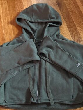 ALO Yoga Olive Green Hooded Zip Jacket